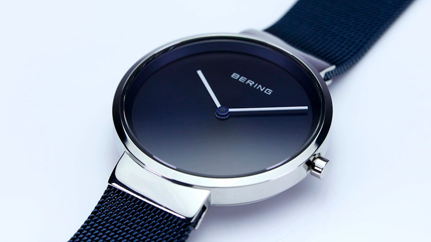 Reloj de mujer plano